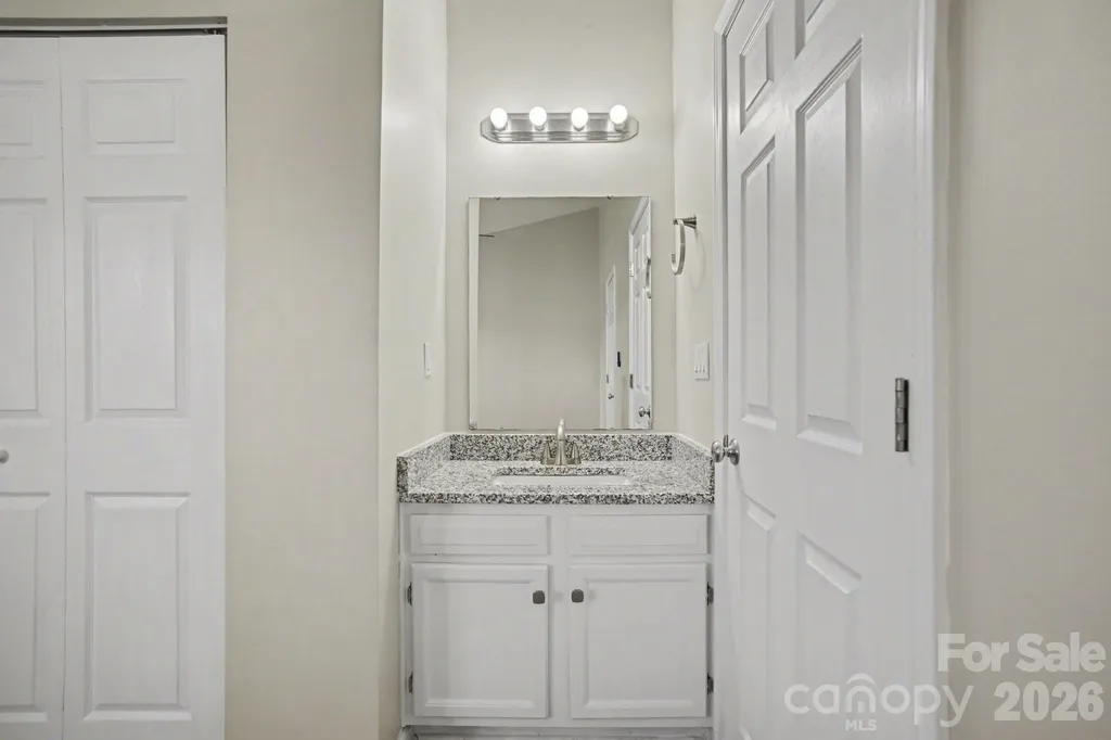 8221 Circle Tree Lane Charlotte NC 28277