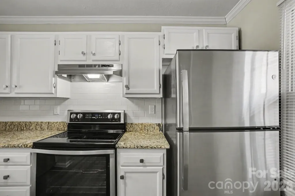 8221 Circle Tree Lane Charlotte NC 28277