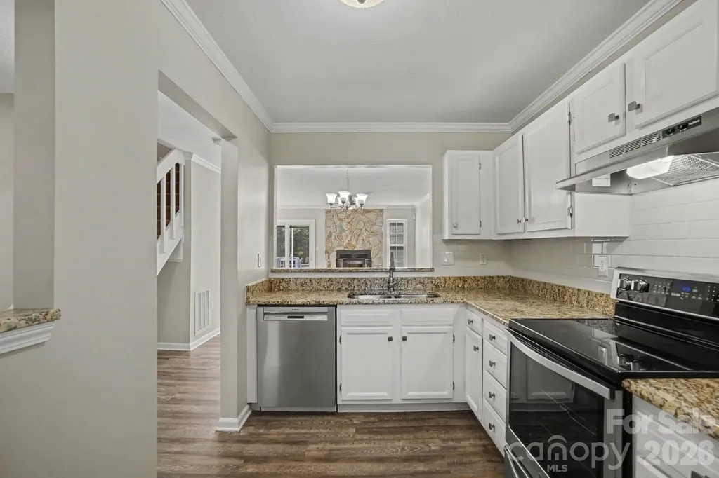 8221 Circle Tree Lane Charlotte NC 28277