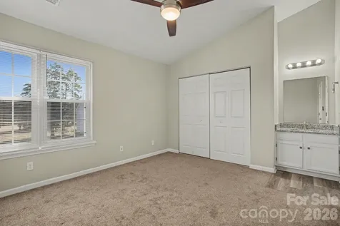 8221 Circle Tree Lane Charlotte NC 28277