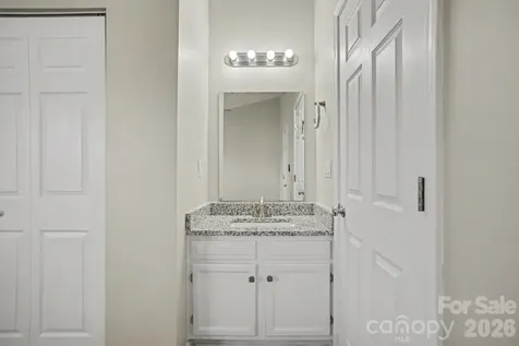 8221 Circle Tree Lane Charlotte NC 28277