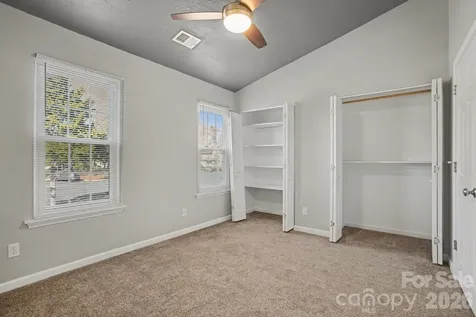 8221 Circle Tree Lane Charlotte NC 28277