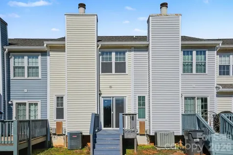 8221 Circle Tree Lane Charlotte NC 28277