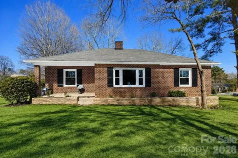 531 21st Avenue NE Hickory NC 28601