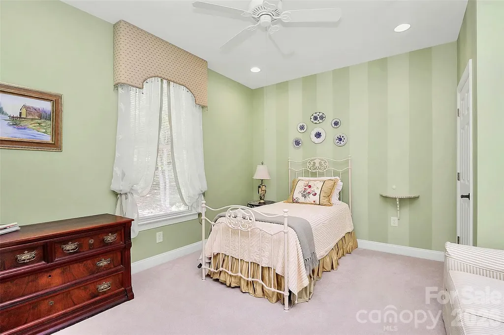 729 Lochaven Road Waxhaw NC 28173
