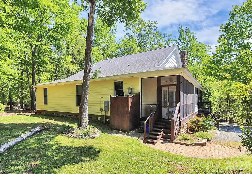 729 Lochaven Road Waxhaw NC 28173