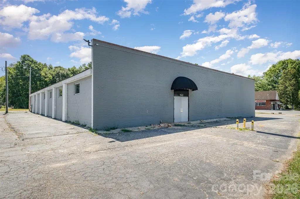 702 Linwood Road Gastonia NC 28052