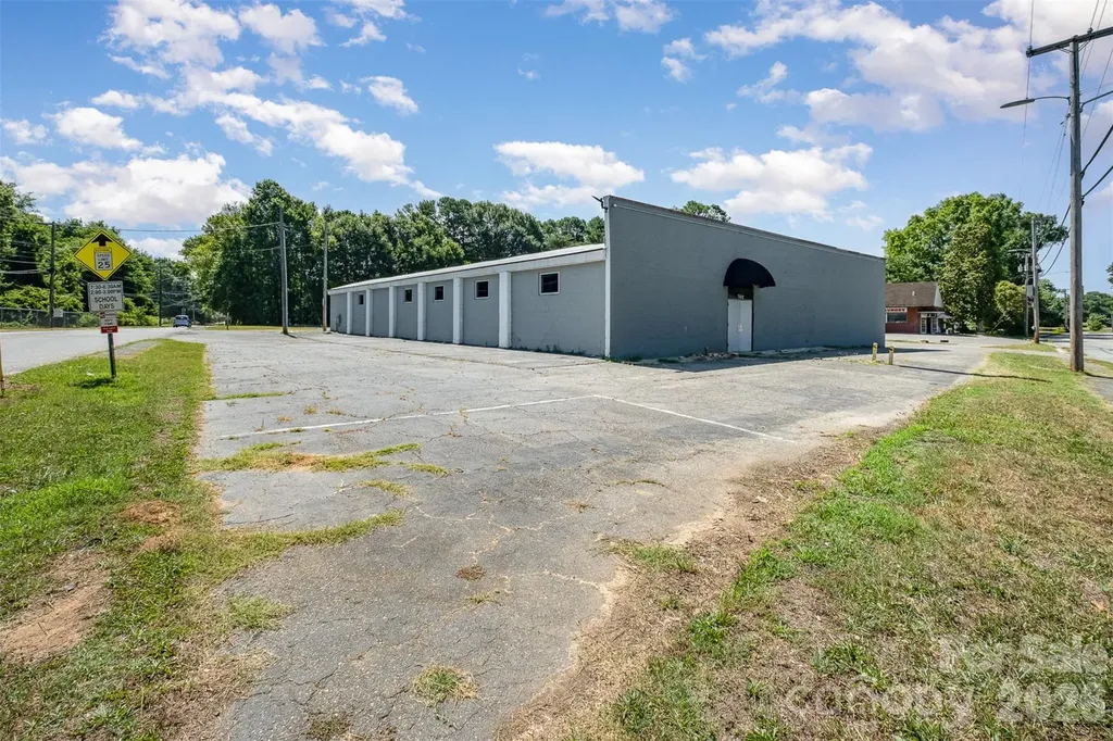 702 Linwood Road Gastonia NC 28052