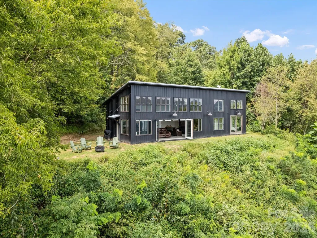 1225 Clark Road Clyde NC 28721