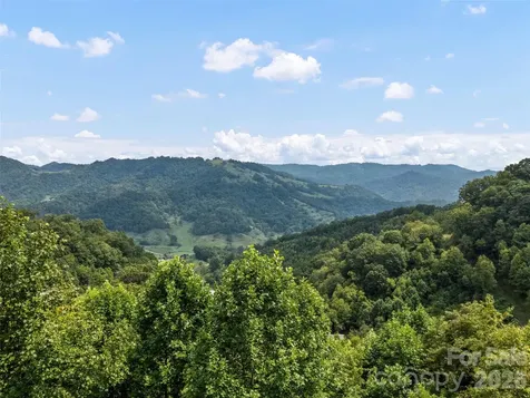 1225 Clark Road Clyde NC 28721