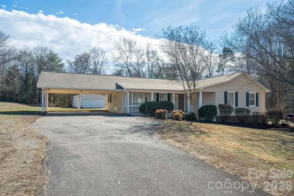 2596 Prince Drive Lincolnton NC 28092