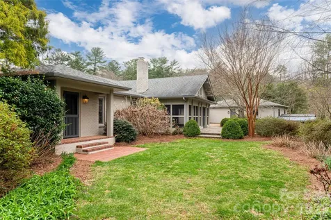 21 Pine Tree Circle Asheville NC 28804