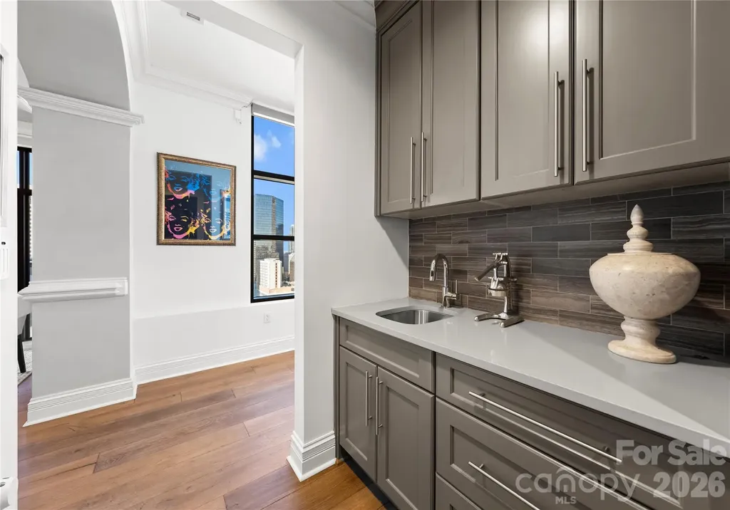 222 S Caldwell Street Charlotte NC 28202