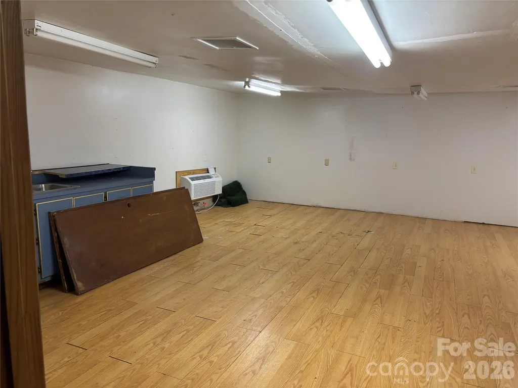 709 Cleveland Avenue Grover NC 28073