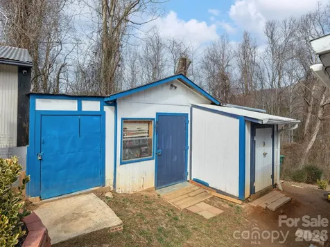 373 Starnes Cove Road Candler NC 28715