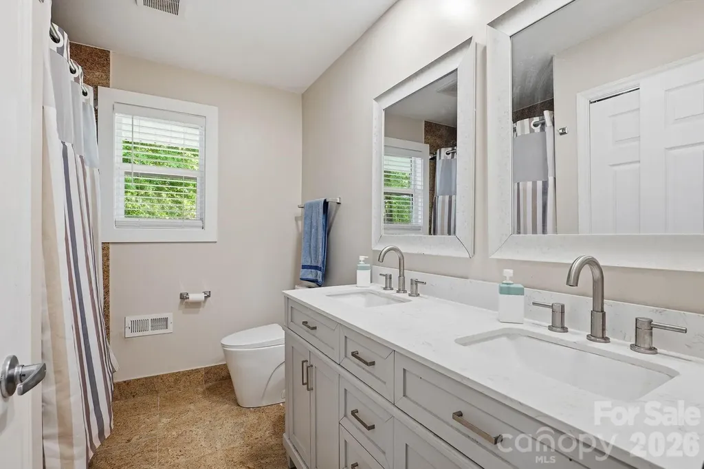 1405 Lakeview Drive Pineville NC 28134