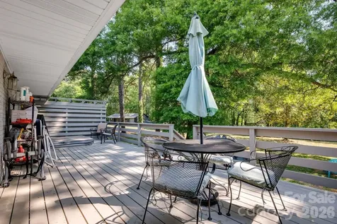 1405 Lakeview Drive Pineville NC 28134