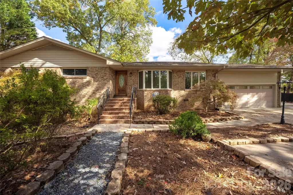 203 Ewing Drive Belmont NC 28012