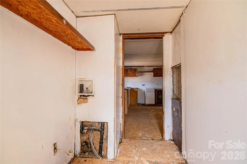 682 Grant Drive Roanoke Rapids NC 27870