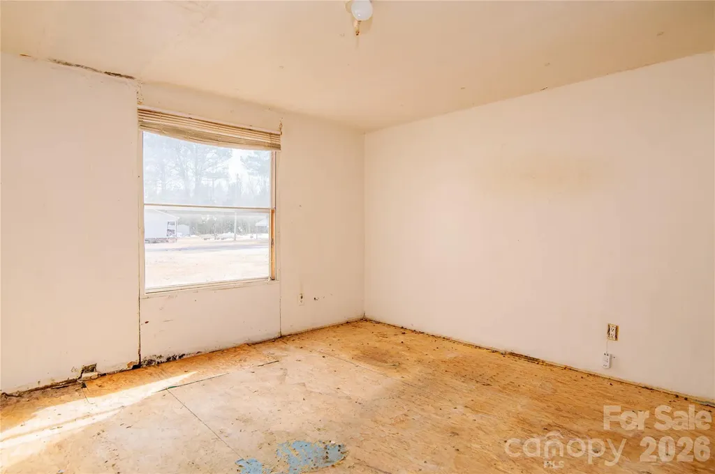 682 Grant Drive Roanoke Rapids NC 27870