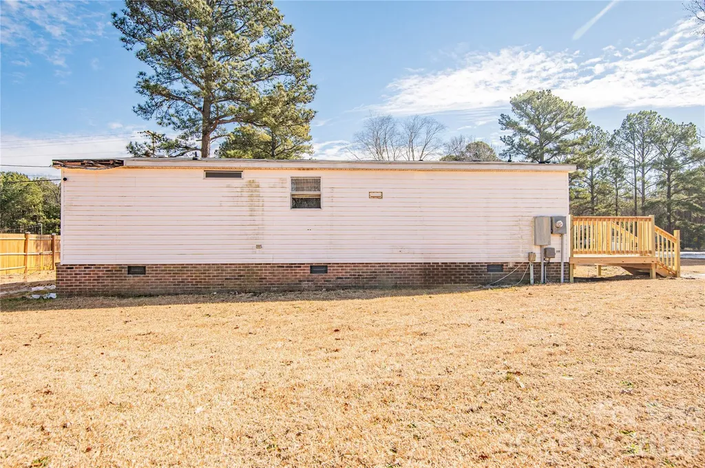 682 Grant Drive Roanoke Rapids NC 27870