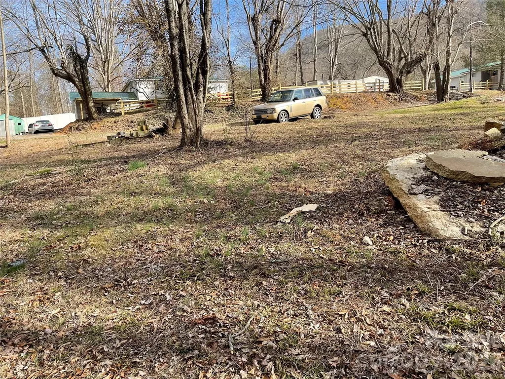 000 Max Metcalf Road Swannanoa NC 28778