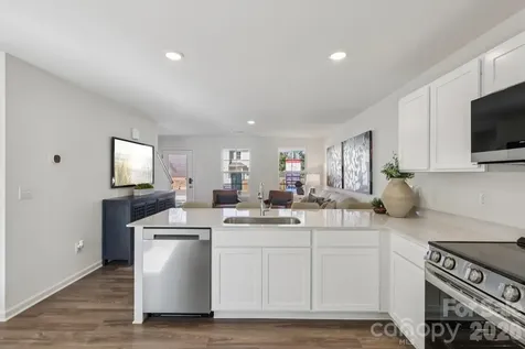 471 Sundown Drive Spartanburg SC 29302