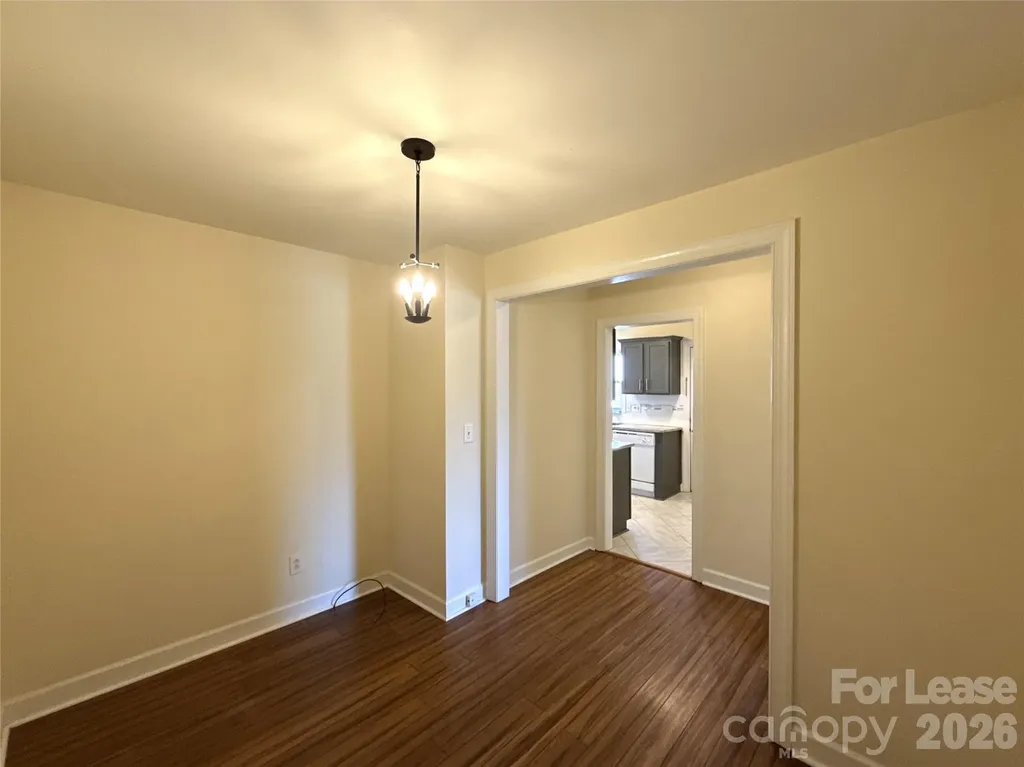707 Grandin Road Charlotte NC 28208