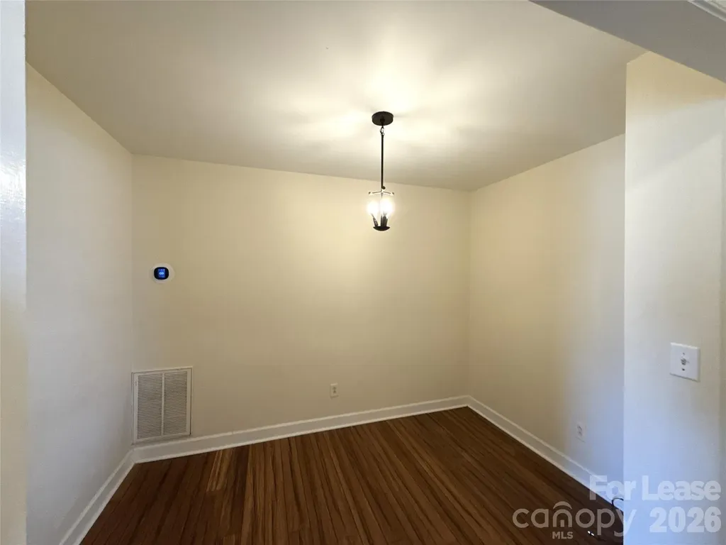 707 Grandin Road Charlotte NC 28208