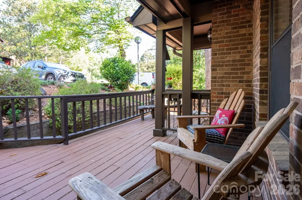 16 Spears Avenue Asheville NC 28801