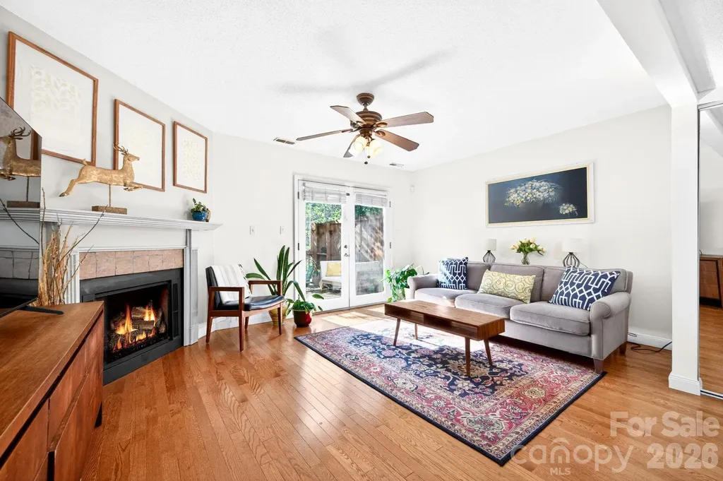 16 Spears Avenue Asheville NC 28801