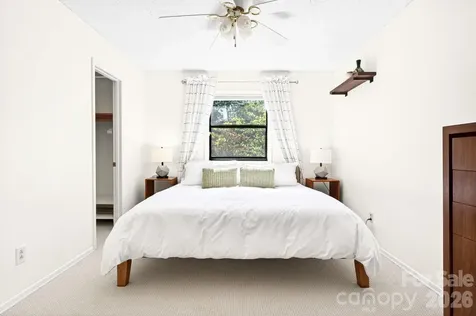 16 Spears Avenue Asheville NC 28801