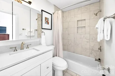 16 Spears Avenue Asheville NC 28801