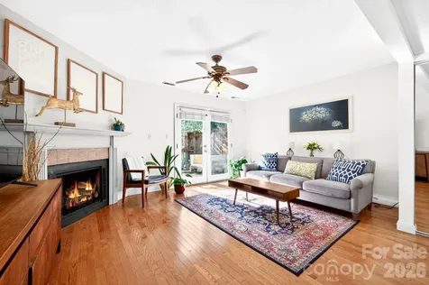 16 Spears Avenue Asheville NC 28801