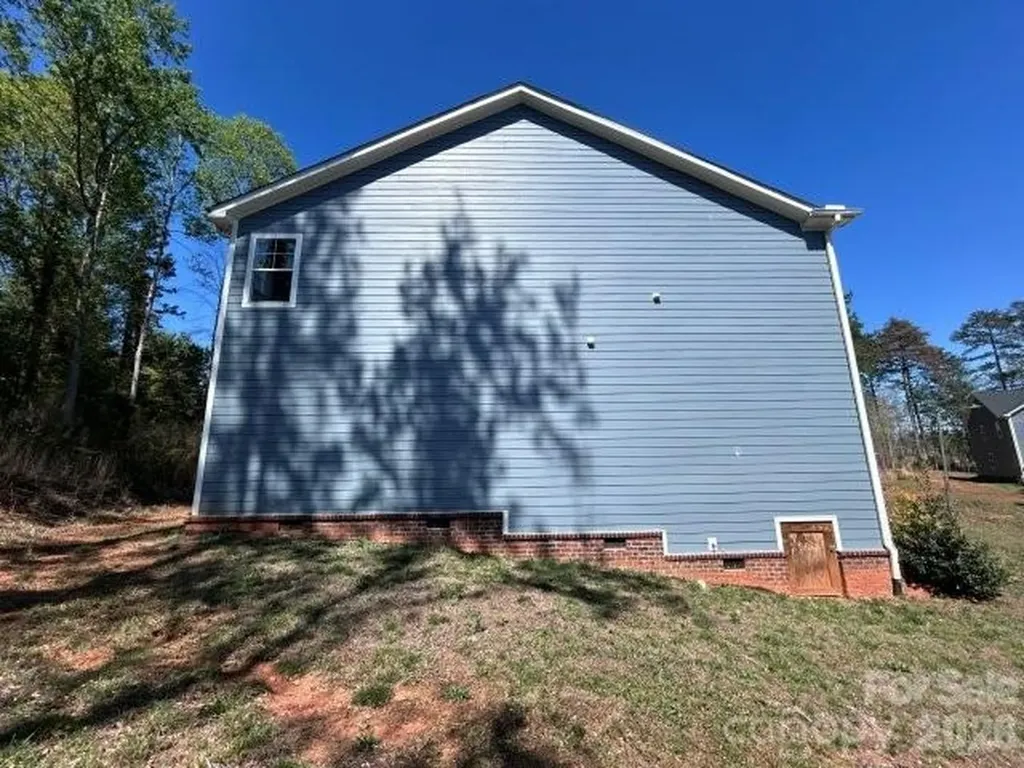 5155 Mark Drive NE Hickory NC 28601
