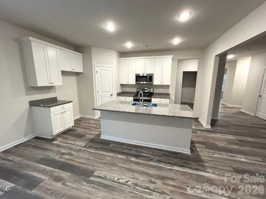 5155 Mark Drive NE Hickory NC 28601