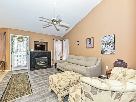 11726 Black Maple Avenue Charlotte NC 28269