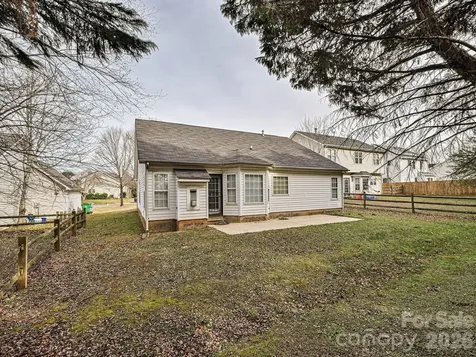 11726 Black Maple Avenue Charlotte NC 28269