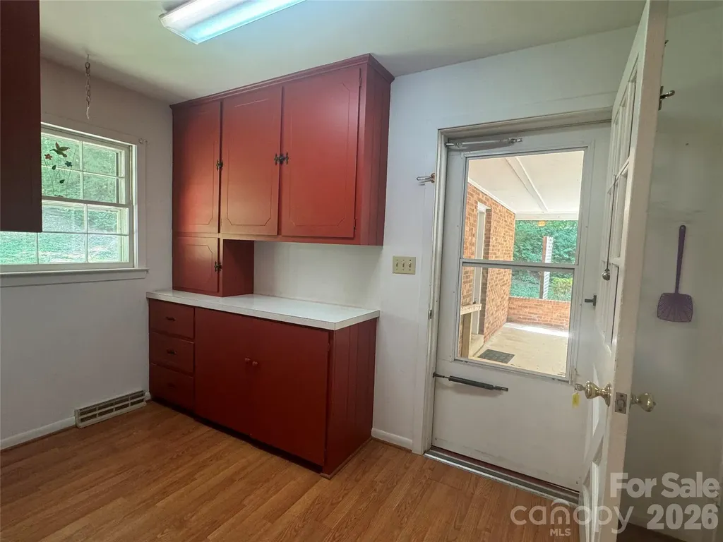 1023 Autumn Lane New London NC 28127