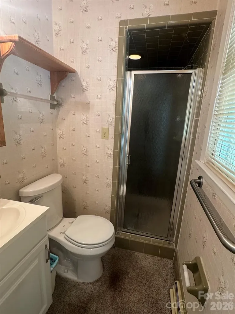 1023 Autumn Lane New London NC 28127