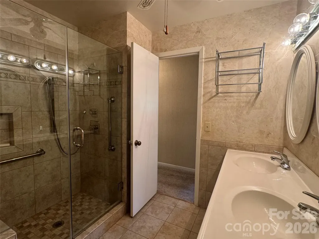 1023 Autumn Lane New London NC 28127