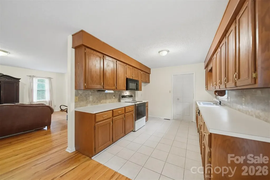 3882 Shadowood Drive Morganton NC 28655