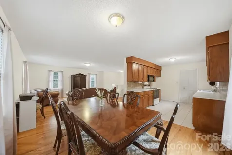 3882 Shadowood Drive Morganton NC 28655