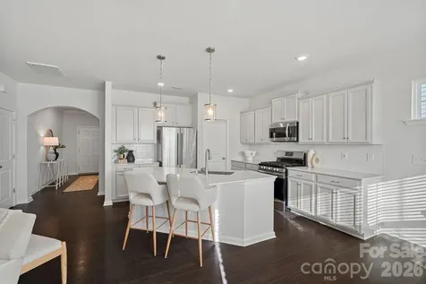 17519 Snug Harbor Road Charlotte NC 28278