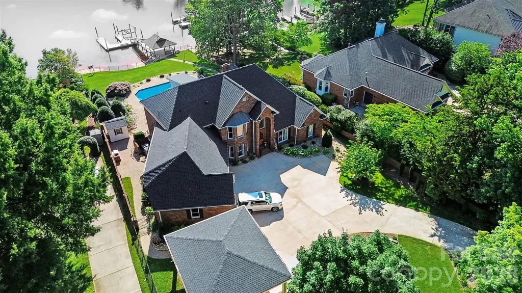 20410 Island Forest Drive Cornelius NC 28031