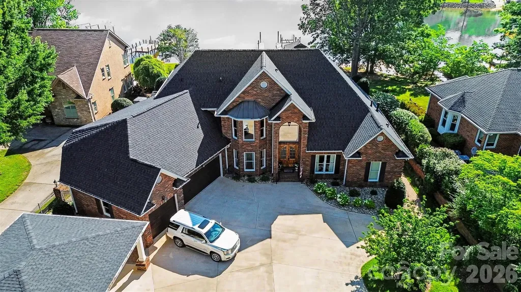 20410 Island Forest Drive Cornelius NC 28031