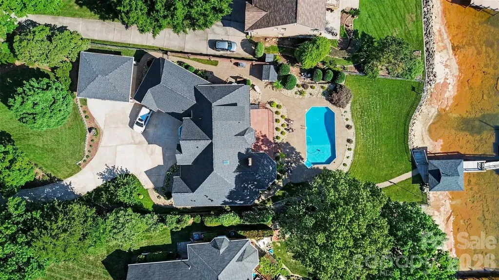 20410 Island Forest Drive Cornelius NC 28031