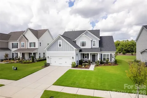 3826 Dahlia Drive Harrisburg NC 28075