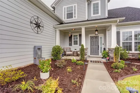 3826 Dahlia Drive Harrisburg NC 28075