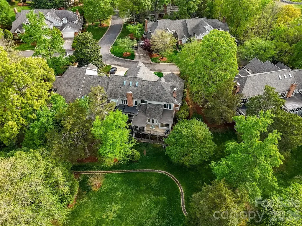 1847 Meadowood Lane Charlotte NC 28211